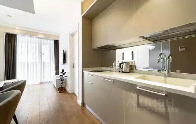 2-к кв. Краснодарский край, Сочи ул. Демократическая, 43 (52.0 м) - Фото 0