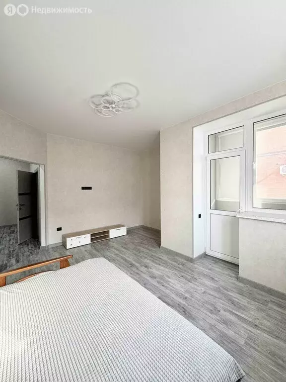 2-комнатная квартира: село Чалтырь, улица 6-я Линия, 104/4 (55 м) - Фото 1