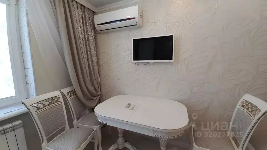 3-к кв. Белгородская область, Белгород ул. Буденного, 13 (73.0 м) - Фото 1