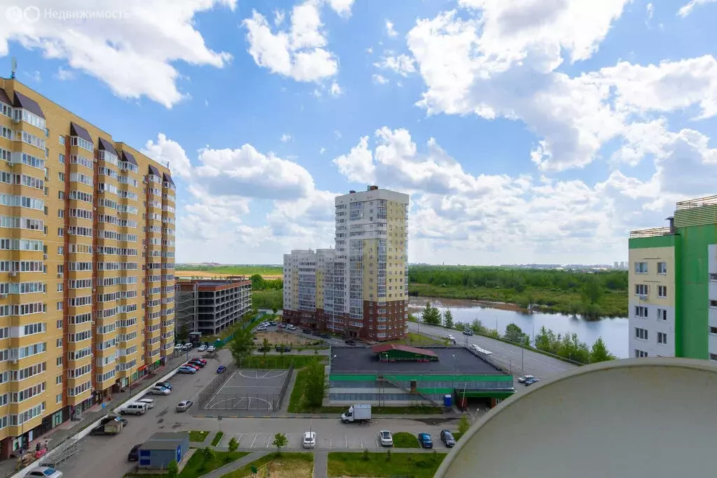 3-комнатная квартира: Тюмень, улица Мебельщиков, 4 (66.7 м) - Фото 1