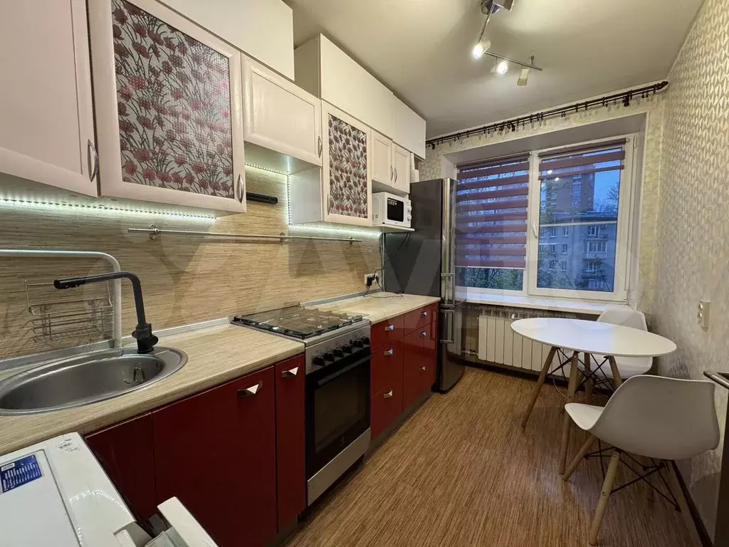 1-к. квартира, 30 м, 4/7 эт. - Фото 0