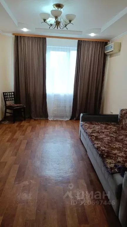 2-к кв. Волгоградская область, Волгоград ул. Кирова, 92Б (52.0 м) - Фото 0