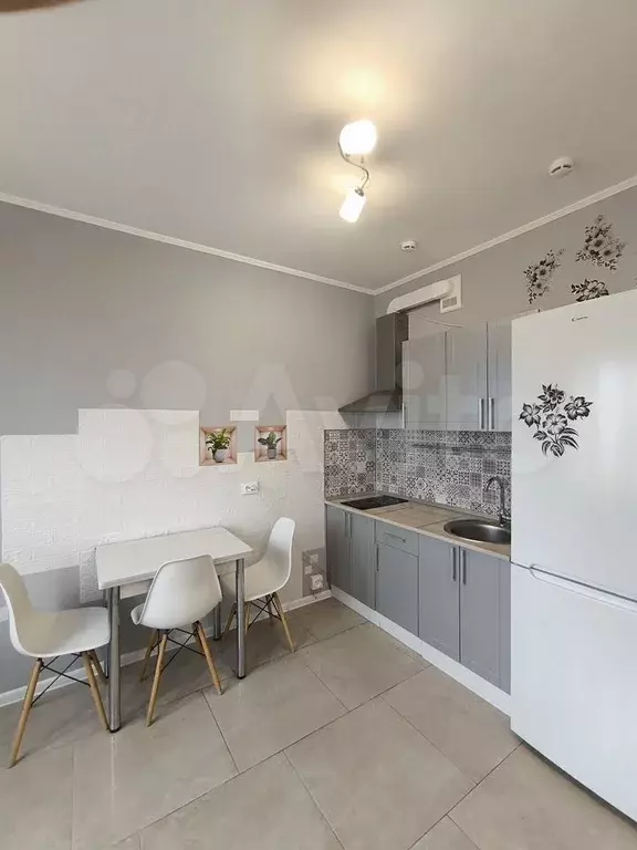 1-к. квартира, 30 м, 17/23 эт. - Фото 1