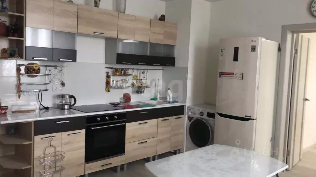 1-к кв. Сахалинская область, Южно-Сахалинск просп. Мира, 300к6 (37.0 ... - Фото 1