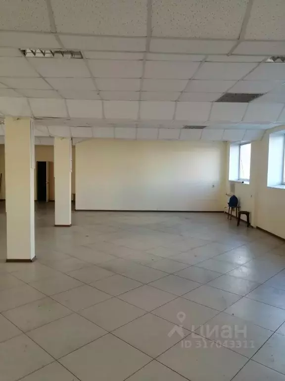 Помещение свободного назначения в Коми, Воркута ул. Дончука, 8А (420 ... - Фото 1