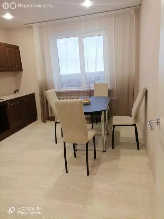 3-комнатная квартира: Дубки, Центральная улица, 2 (67 м) - Фото 1