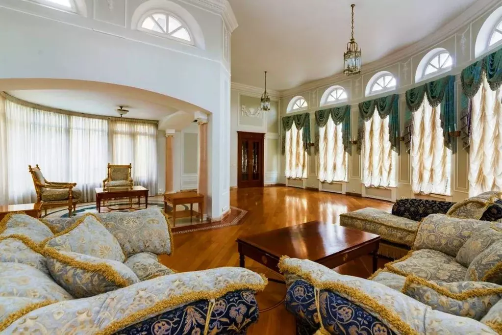 Дом в Московская область, Одинцовский городской округ, с. Ромашково  ... - Фото 1