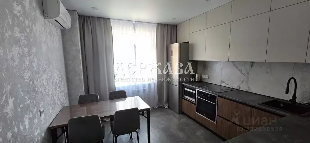 2-к кв. Белгородская область, Старый Оскол Космос мкр, 11Бк1 (63.0 м) - Фото 1