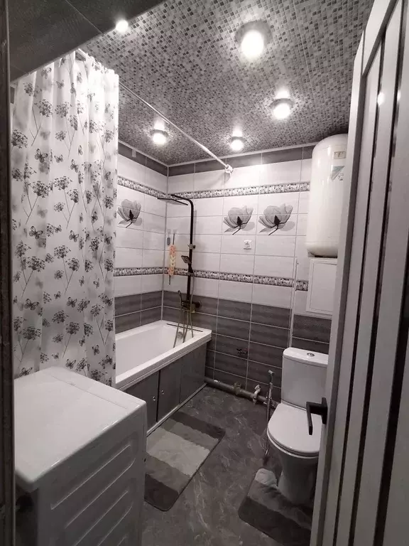 Продаётся 4-к квартира, 57.9 м - Фото 1