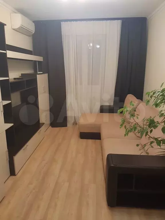 1-к. квартира, 45 м, 23/27 эт. - Фото 1