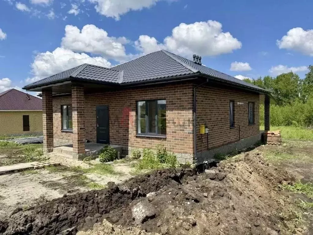 Дом в Белгородская область, Яковлевский муниципальный округ, Красный ... - Фото 1