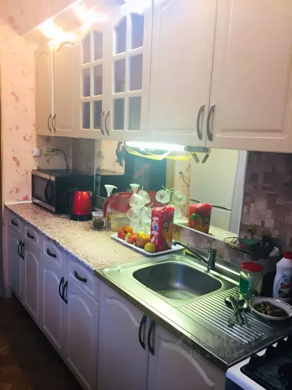 Комната Челябинская область, Челябинск Северо-Крымская ул., 64 - Фото 1