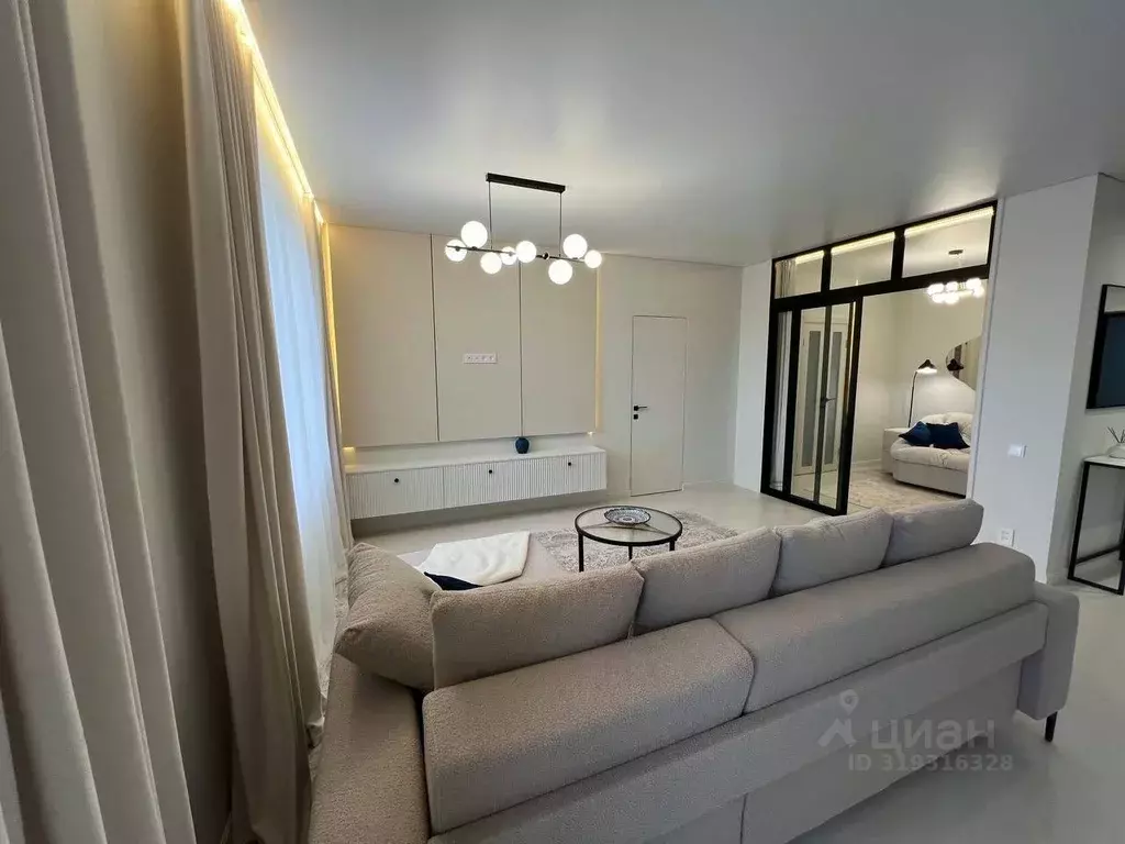 2-к кв. Северная Осетия, Владикавказ ул. Курсантов-Кировцев, 4А (75.0 ... - Фото 0