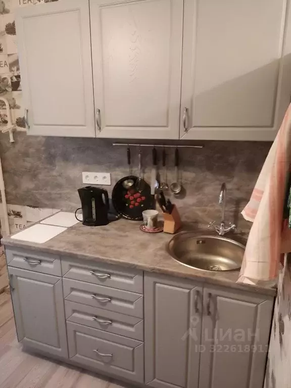 Комната Московская область, Химки Сходня мкр, ул. Микояна, 3 (12.0 м) - Фото 0