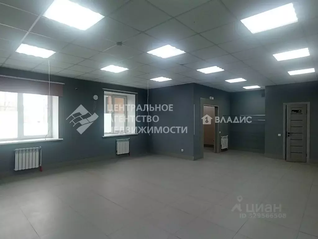Помещение свободного назначения в Рязанская область, Рязань Совхозная ... - Фото 1
