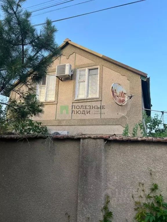 Дом в Крым, Сакский район, с. Суворовское ш. Красноярское (120 м) - Фото 2