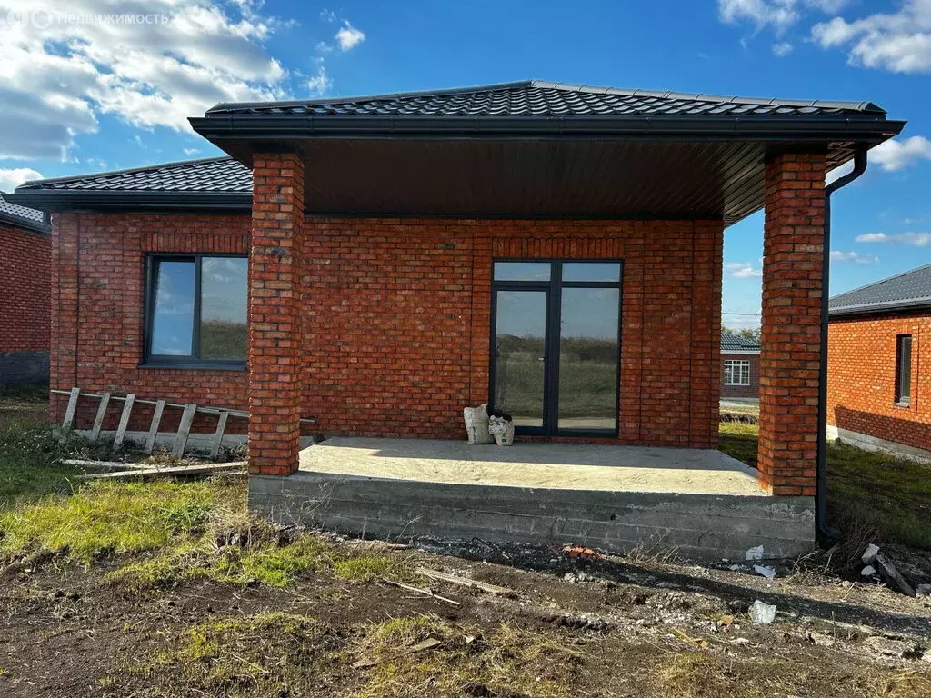 Дом в Октябрьский, Красная улица, 49 (100 м) - Фото 2