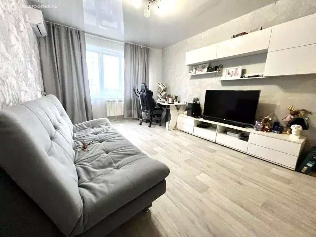 3-комнатная квартира: Новосибирск, улица Фадеева, 22 (64.6 м) - Фото 2