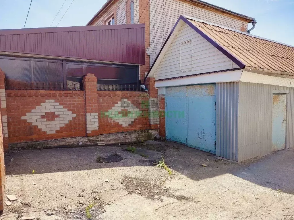 Дом в Саратовская область, Балаково Коммунальная ул., 33 (58 м) - Фото 1