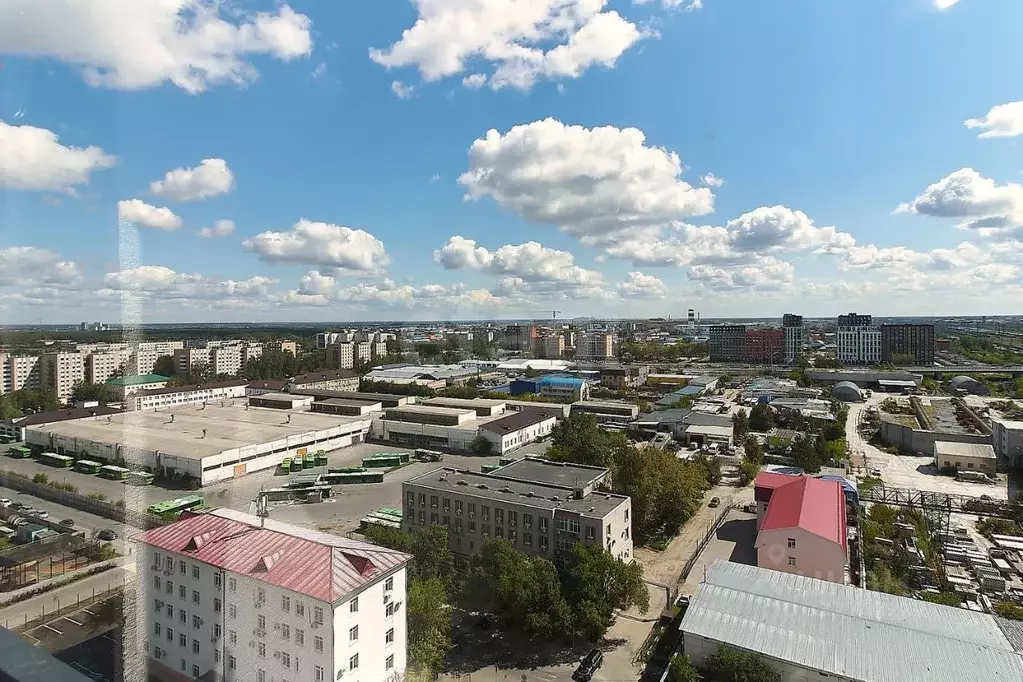 1-к кв. Тюменская область, Тюмень ул. Республики, 204к17 (40.2 м) - Фото 1