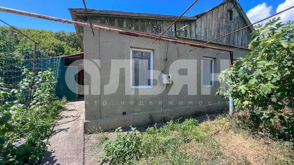 Дом в Крым, Алушта муниципальный округ, с. Приветное ул. Горького (52 ... - Фото 1