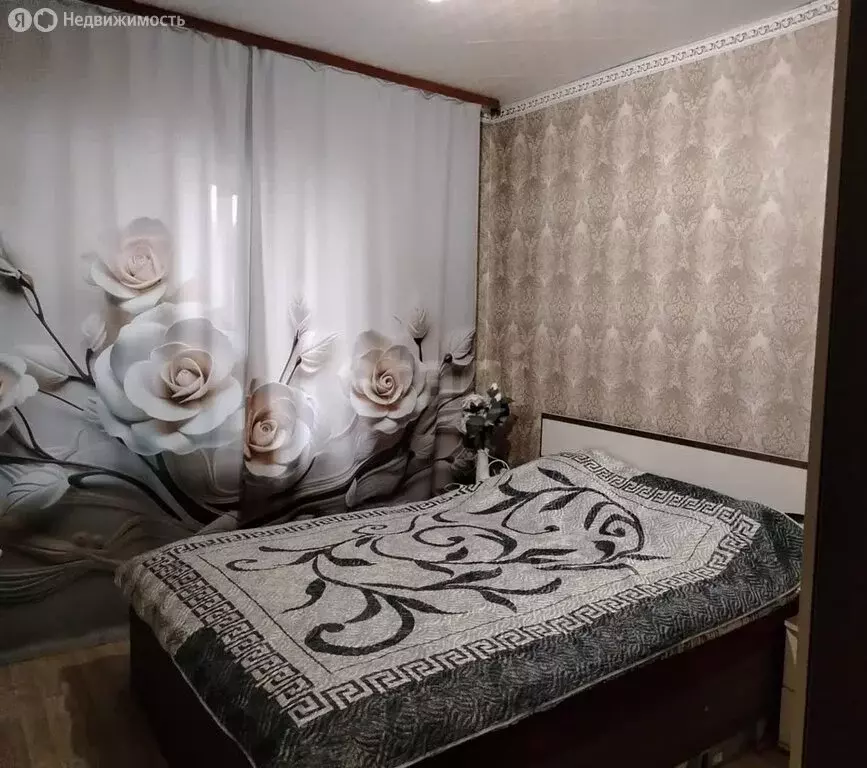 3-комнатная квартира: посёлок городского типа Голышманово, Советская ... - Фото 1