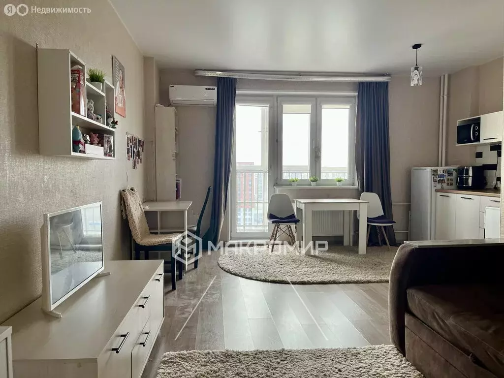 Квартира-студия: Челябинск, улица Университетская Набережная, 105 ... - Фото 1