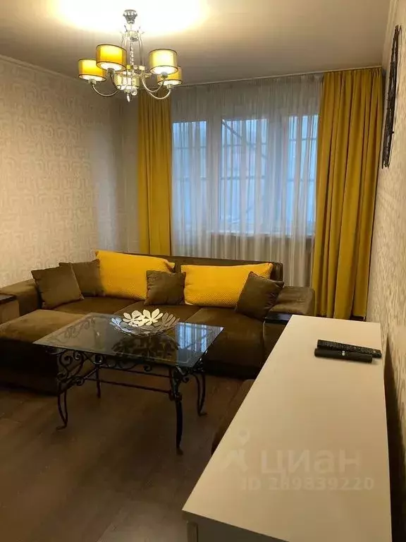 3-к кв. Калининградская область, Калининград Московский просп., 36 ... - Фото 1