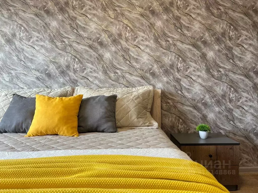 1-к кв. Сахалинская область, Южно-Сахалинск ул. Есенина, 7 (32.0 м) - Фото 1