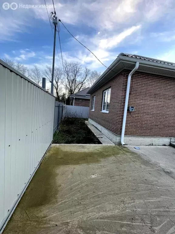 Дом в Динской район, станица Новотитаровская (90 м) - Фото 1