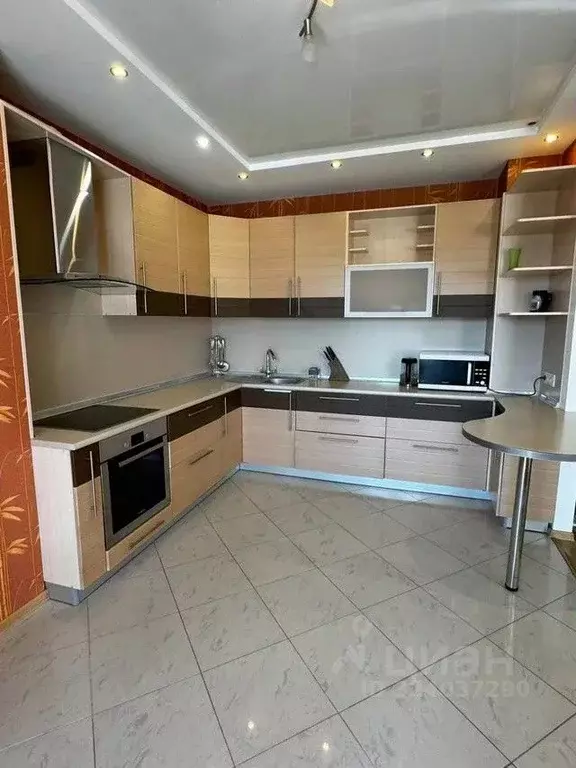 2-к кв. Омская область, Омск бул. Архитекторов, 6 (80.0 м) - Фото 2