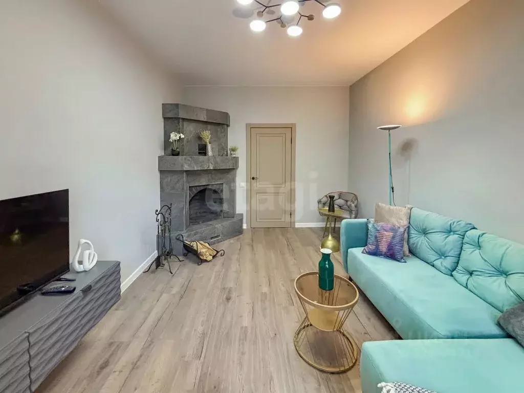 2-к кв. Псковская область, Псков ул. Гагарина, 9 (56.0 м) - Фото 2