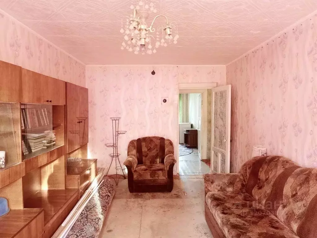 2-к кв. Хакасия, Сорск Усть-Абаканский район, ул. 50 лет Октября, 1 ... - Фото 2