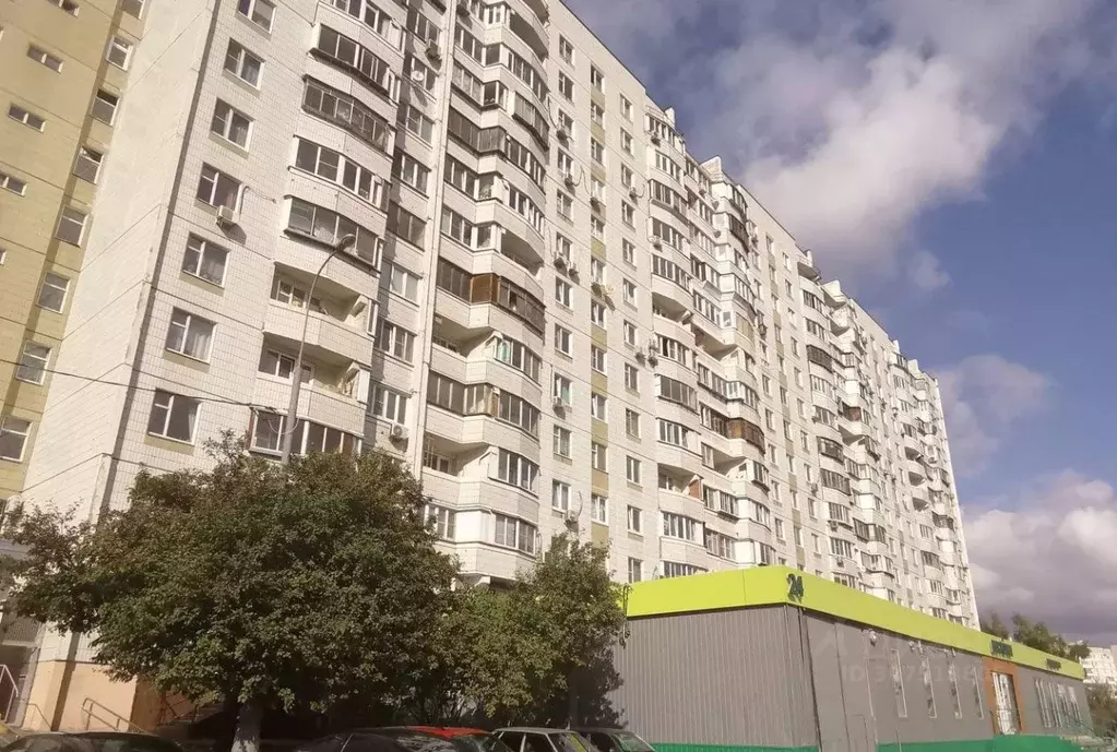 2-к кв. Москва ул. Адмирала Лазарева, 58 (58.1 м) - Фото 0