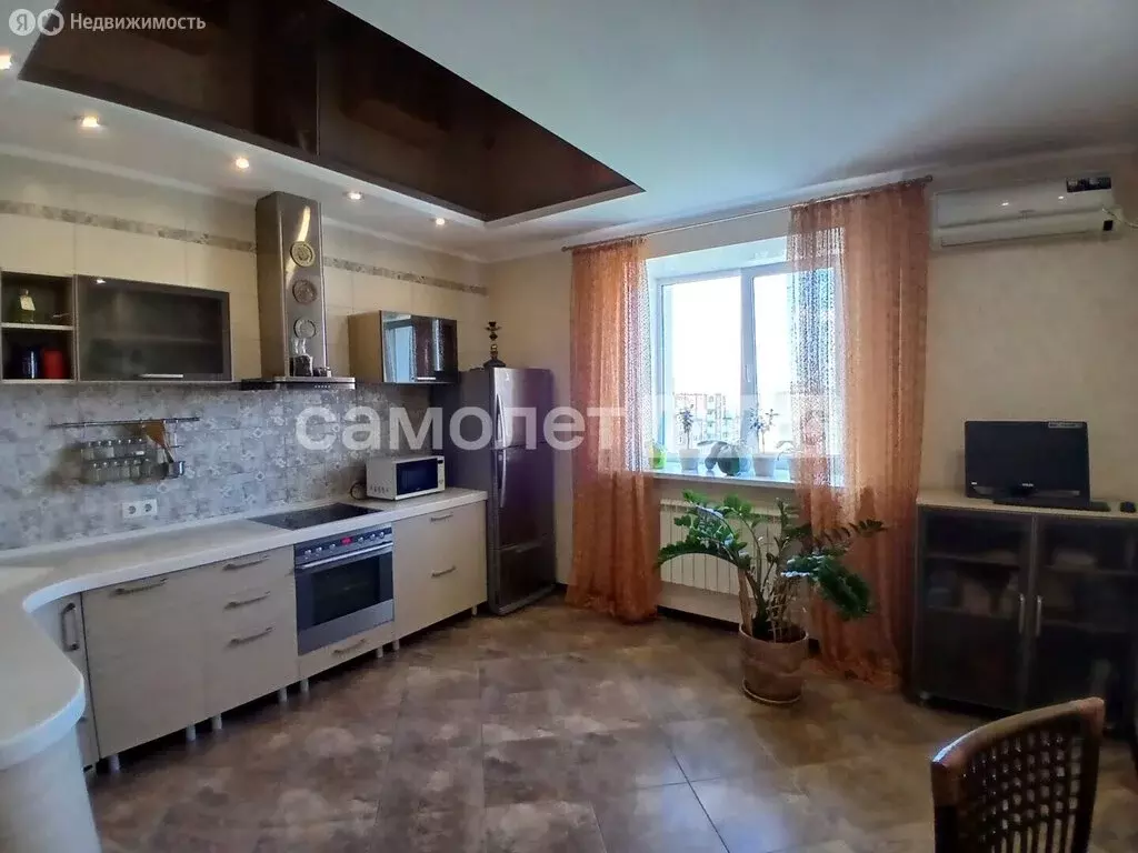 2-комнатная квартира: Белгород, улица 5 Августа, 31 (85.2 м) - Фото 2