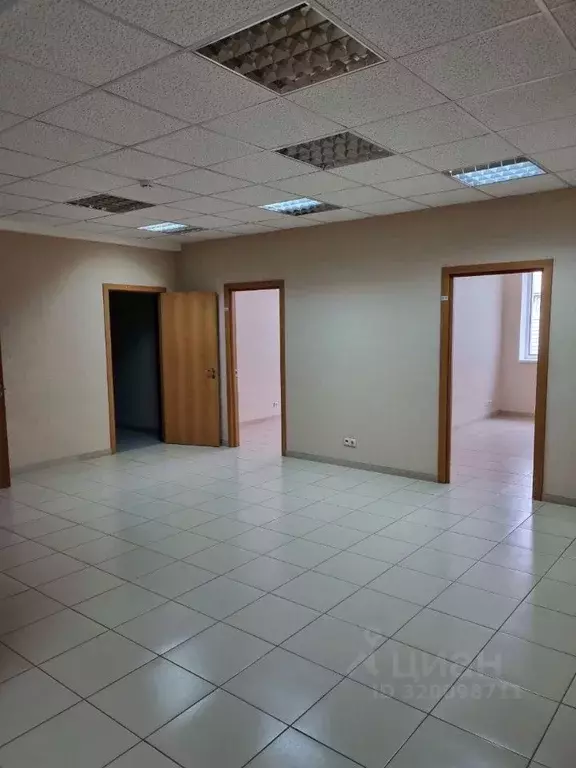 Офис в Оренбургская область, Оренбург Магистральная ул., 1 (1051 м) - Фото 0