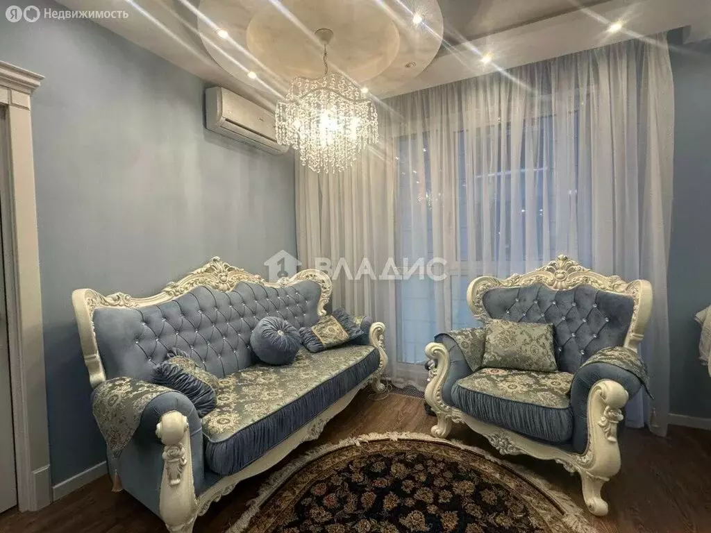 3-комнатная квартира: Одинцово, Можайское шоссе, 122 (66.8 м) - Фото 1