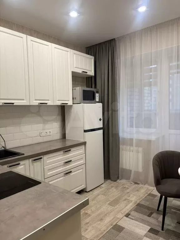 1-к. квартира, 40 м, 9/15 эт. - Фото 0