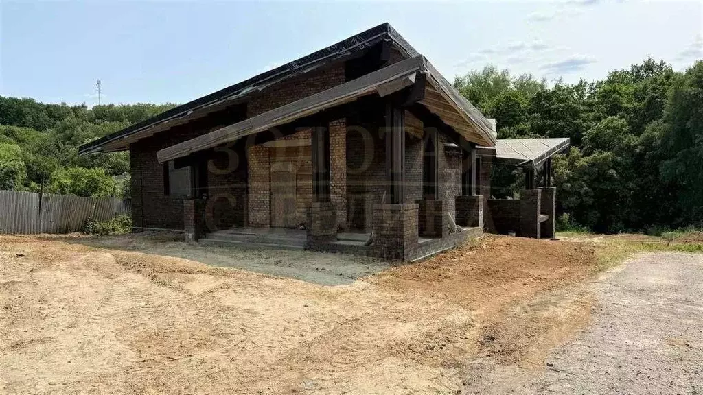 Дом в Белгородская область, Белгородский район, Дубовское с/пос, с. ... - Фото 1