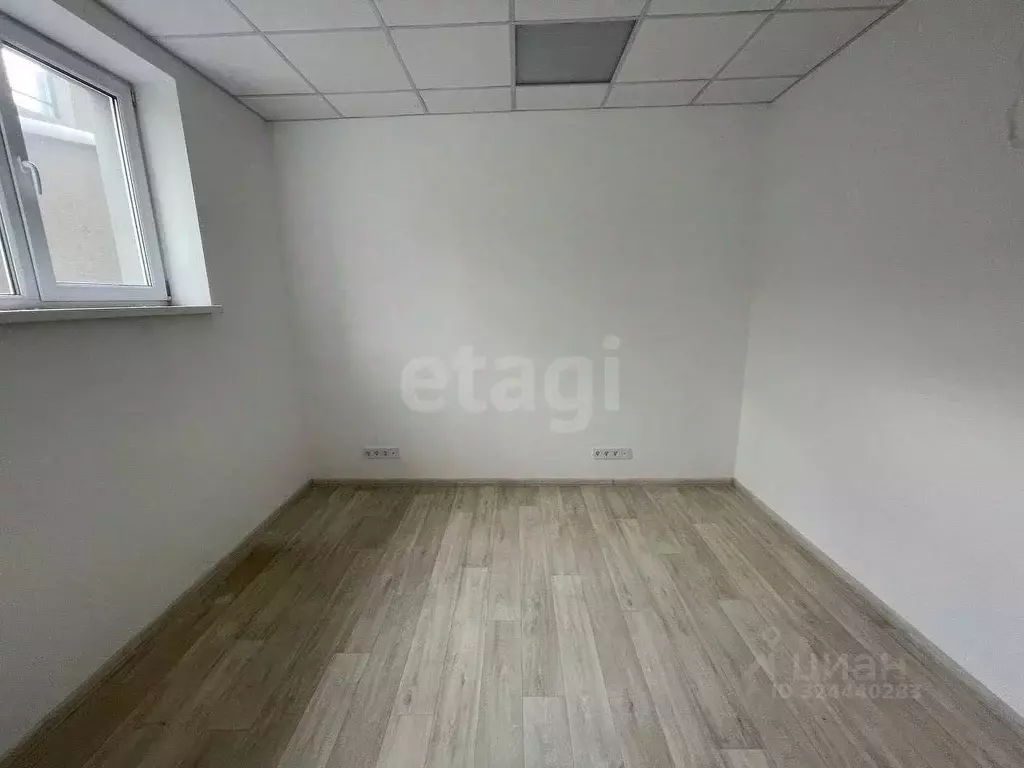 Офис в Крым, Симферополь ул. Генерала Родионова (21 м) - Фото 1