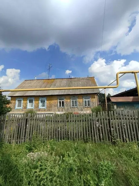 Дом в Свердловская область, Асбест ул. Имени Н.М. Аввакумова, 2 (50 м) - Фото 1