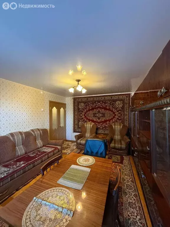 2-комнатная квартира: Заинск, улица М. Никифорова, 68 (50.8 м) - Фото 1