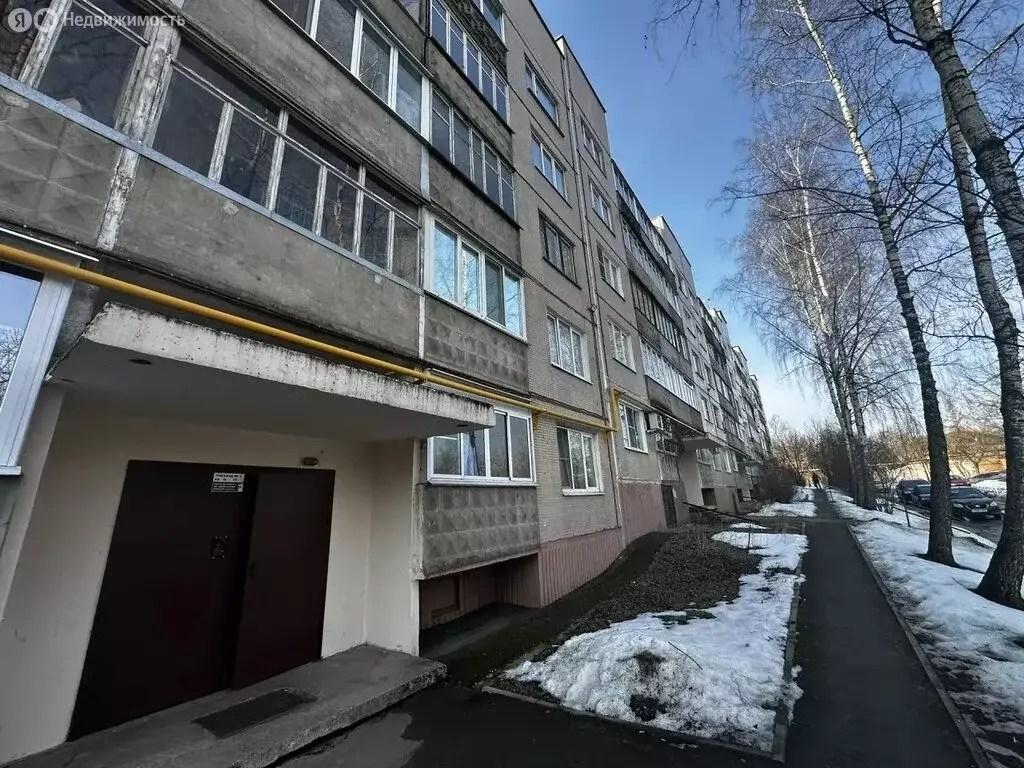 3-комнатная квартира: Великие Луки, улица Энгельса, 19 (70.4 м) - Фото 1