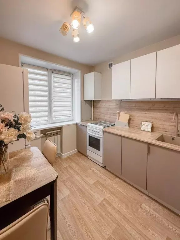 1-к кв. Челябинская область, Челябинск ул. Чайковского, 8 (30.5 м) - Фото 1