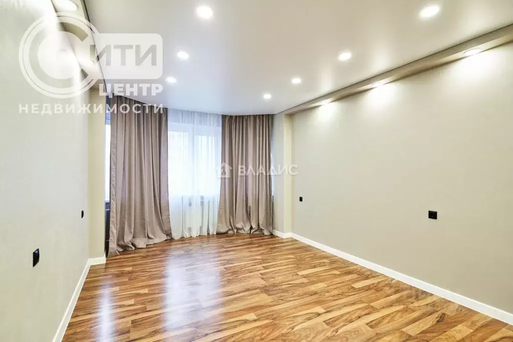 3-к кв. Воронежская область, Воронеж ул. 60-й Армии, 26 (80.0 м) - Фото 1