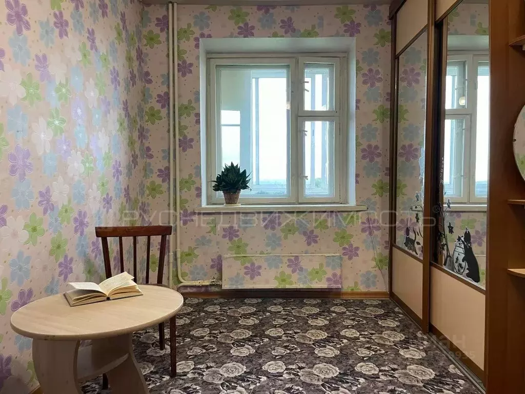 2-к кв. Кировская область, Киров Красный Химик мкр, ул. Красный Химик, ... - Фото 0