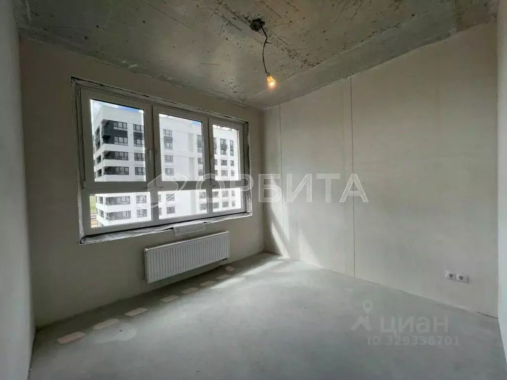2-к кв. Тюменская область, Тюмень ул. Василия Малкова, 12 (62.0 м) - Фото 1