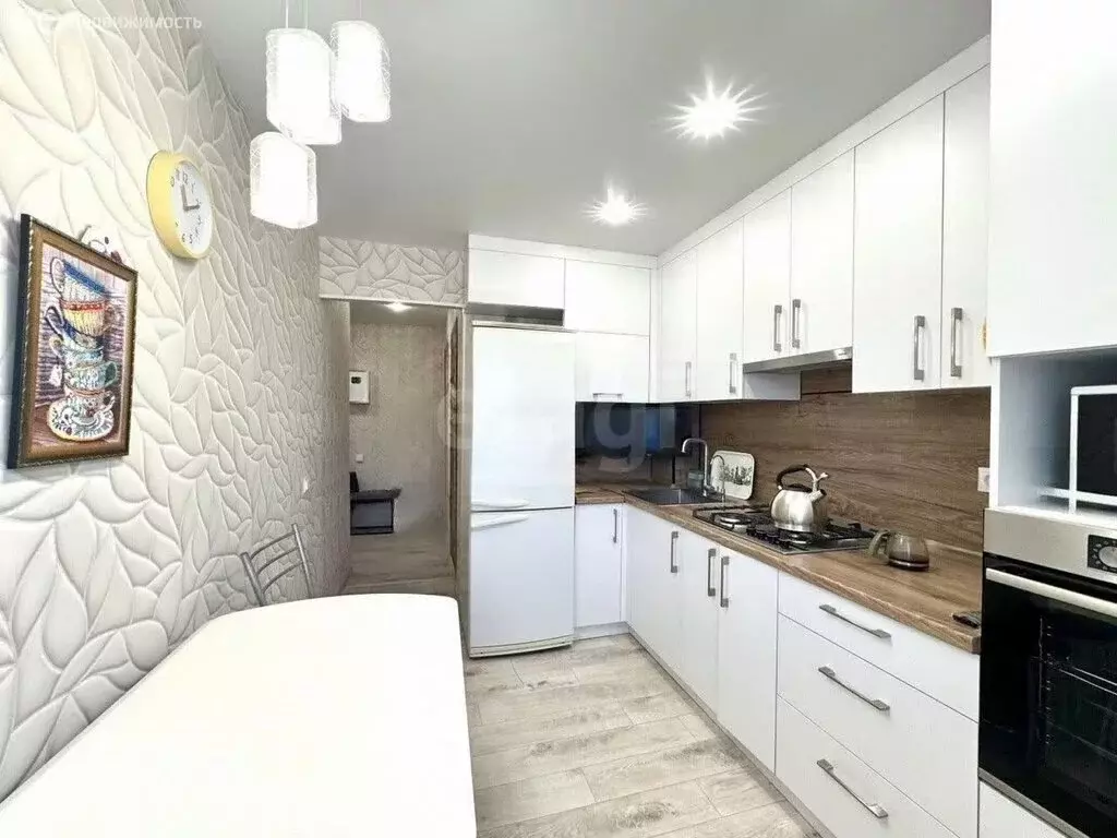 3-комнатная квартира: Миасс, Городская улица, 1 (56.3 м) - Фото 2