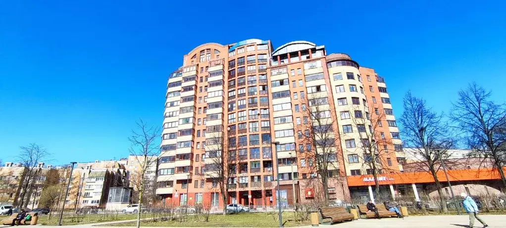 1-к кв. Санкт-Петербург бул. Новаторов, 67к2 (43.1 м) - Фото 0