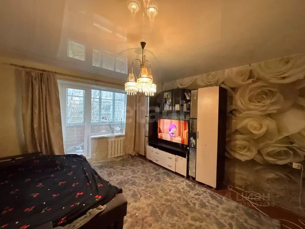 3-к кв. Псковская область, Остров Строитель мкр, 8 (58.4 м) - Фото 1